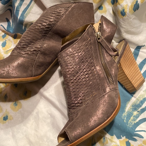 Paul Green Cayanne Peep Toe Bootie - Picture 10 of 12